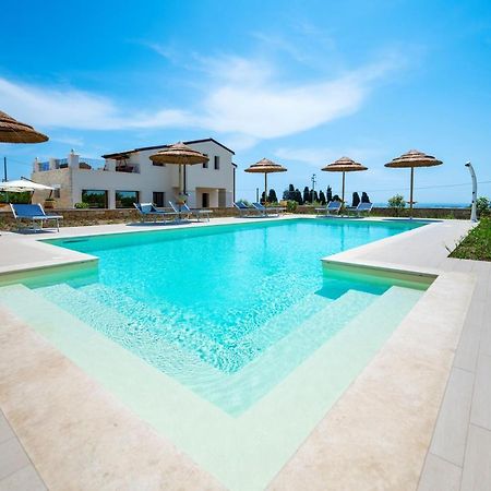 Villa Carmiano Luxury Bedrooms In Avola In The Province Of Syracuse With Spa And Swimming Pool And Wonderful Seaview 外观 照片