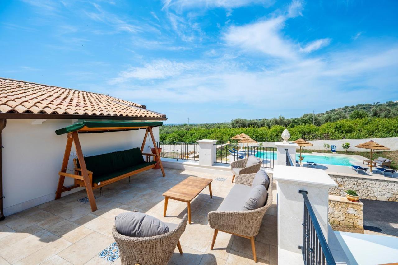 Villa Carmiano Luxury Bedrooms In Avola In The Province Of Syracuse With Spa And Swimming Pool And Wonderful Seaview 外观 照片