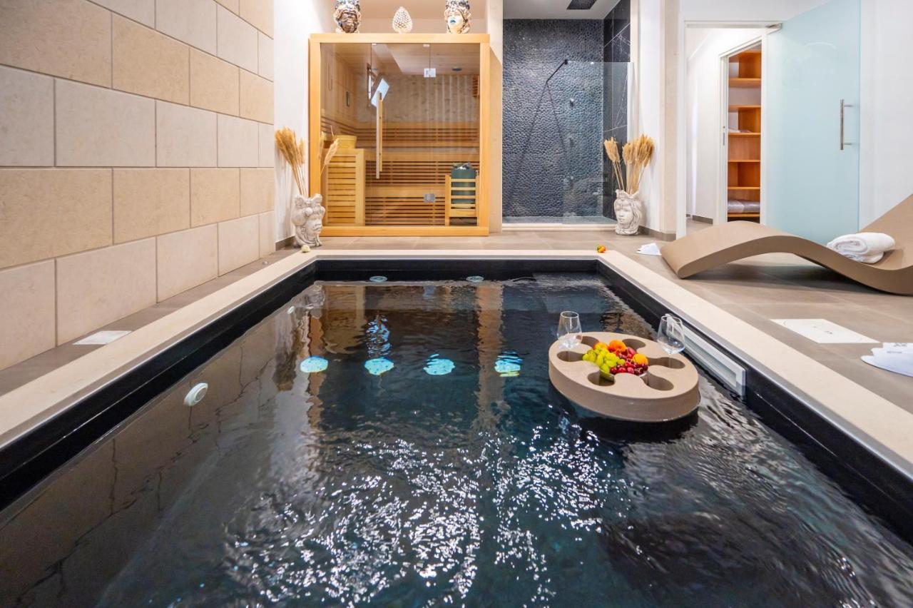 Villa Carmiano Luxury Bedrooms In Avola In The Province Of Syracuse With Spa And Swimming Pool And Wonderful Seaview 外观 照片