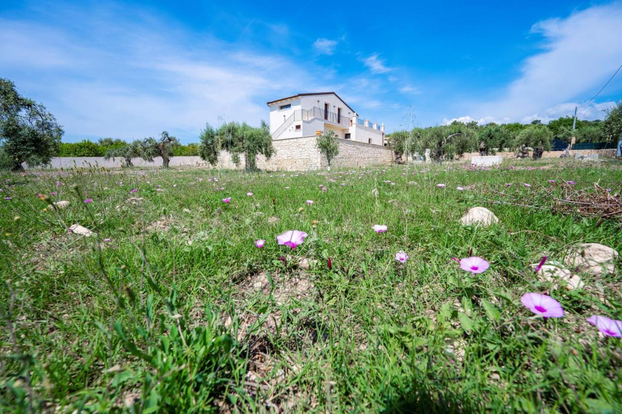 Villa Carmiano Luxury Bedrooms In Avola In The Province Of Syracuse With Spa And Swimming Pool And Wonderful Seaview 外观 照片